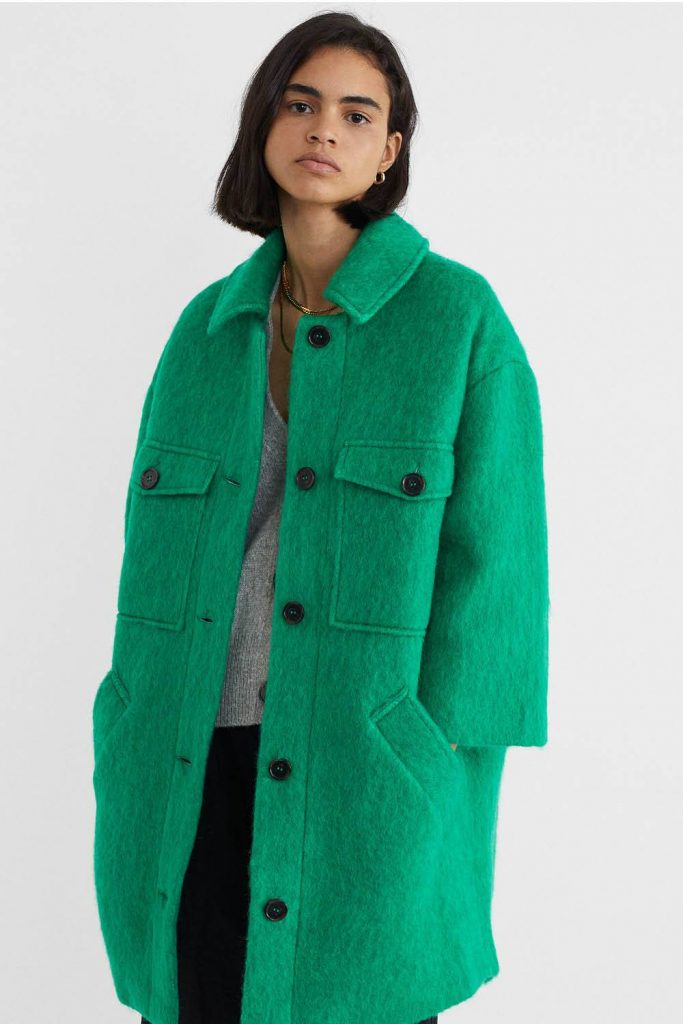Abrigo verde manga tres cuartos